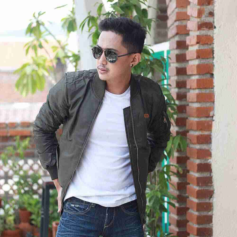 Jaket Bomber Pria KYY KZR 182
