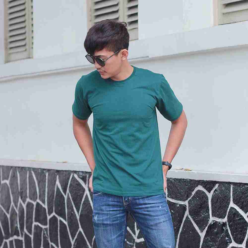 Kaos Polos Pria Mavvis VS 541