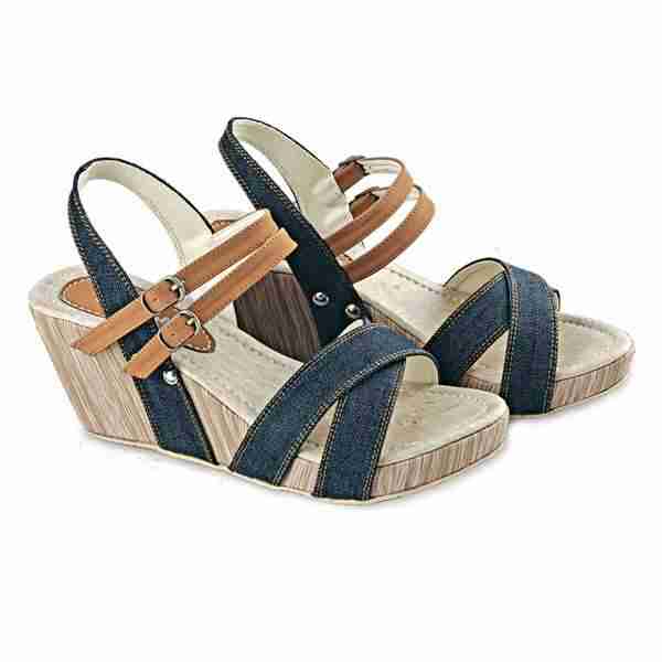 Sandal Wedges Wanita Blackkelly LDI 544