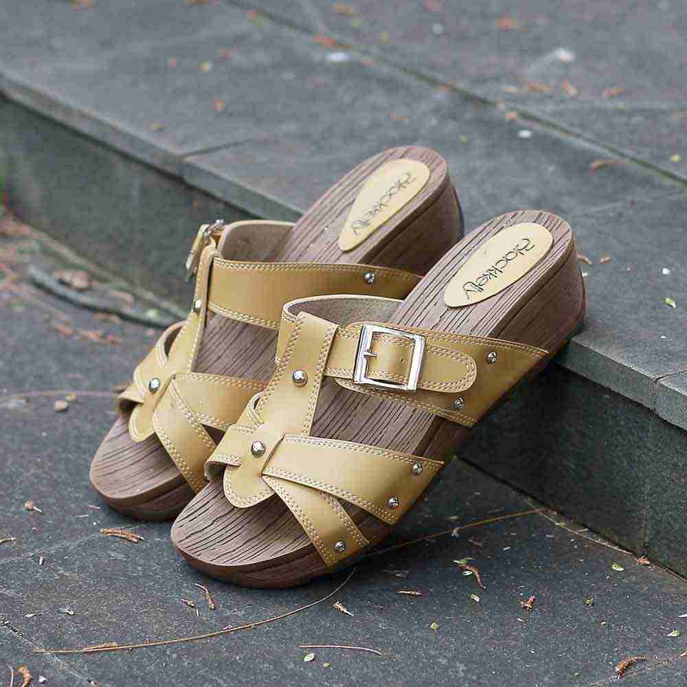 Sandal Wedges Wanita Blackkelly LDI 560
