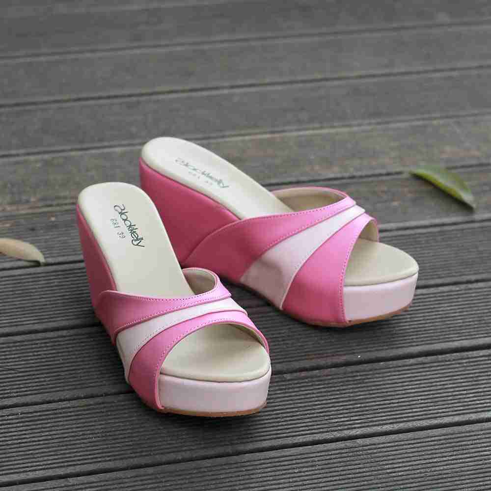 Sandal Wedges Wanita Blackkelly LPE 681