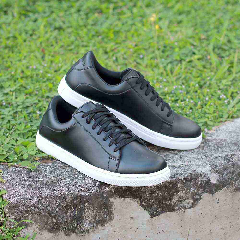 Sepatu Casual Pria Kuzatura NC KZS 910
