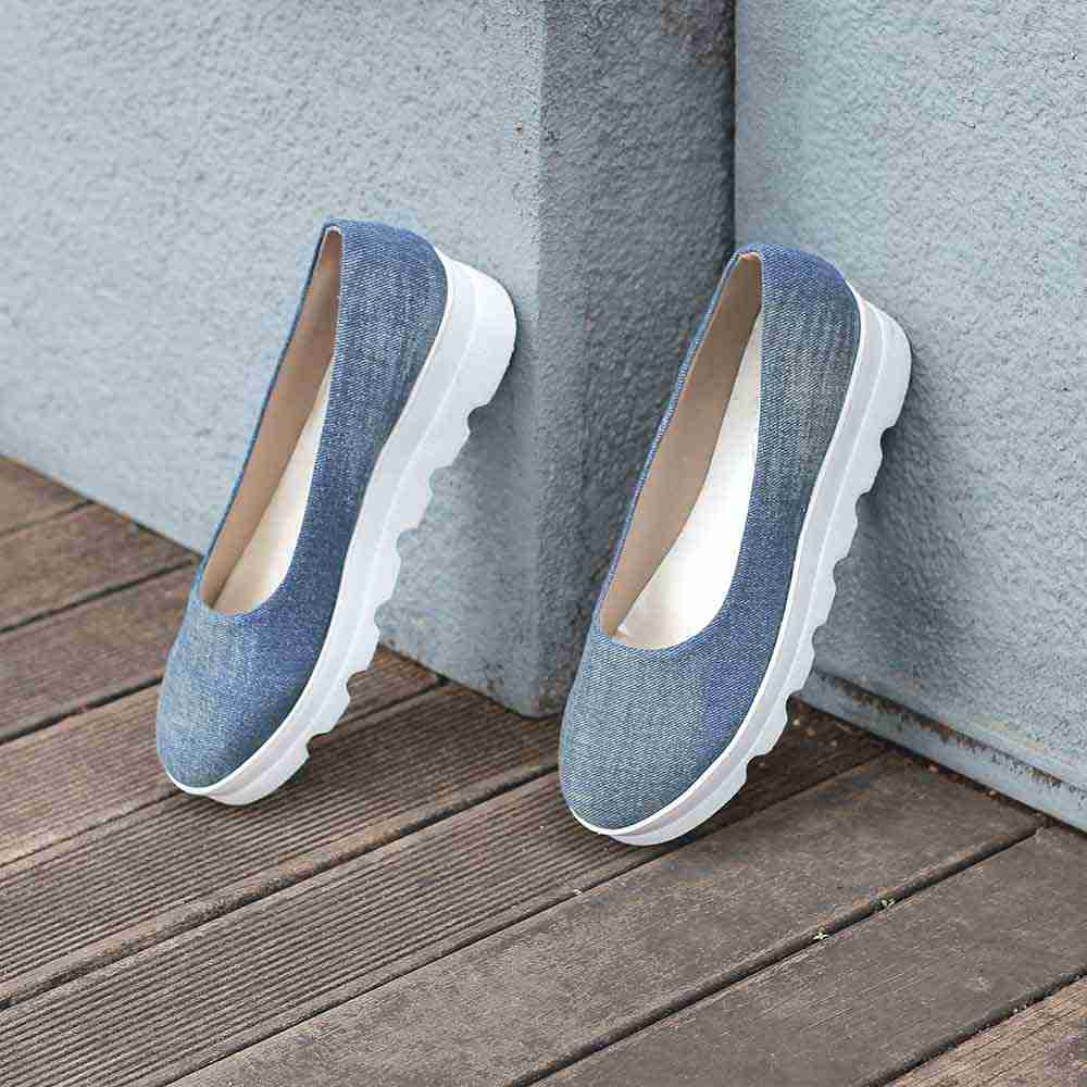 Sepatu Casual Wanita Blackkelly LFZ 742
