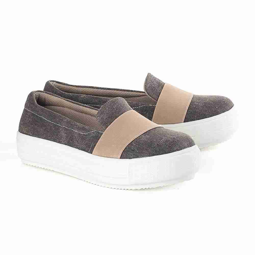 Sepatu Slip On Wanita KGM KZR 756