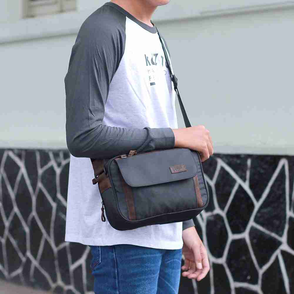 Tas Sling Bag Pria Tokha Bag XM 039
