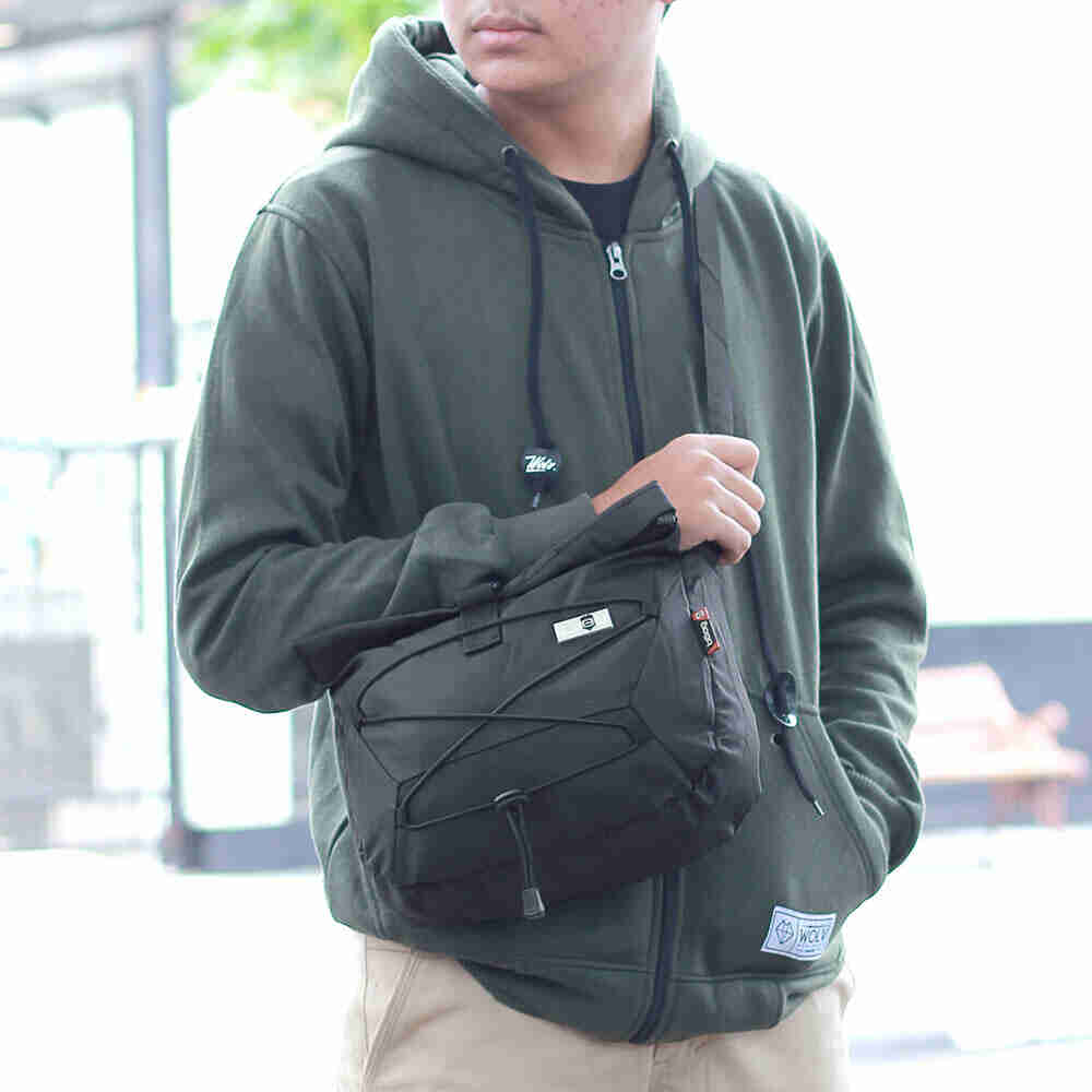 Tas Sling Bag Pria UTR 164